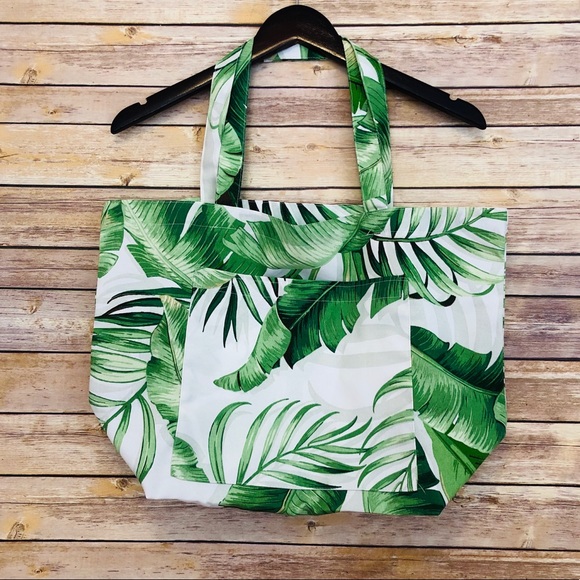 Handbags - NWOT- Hawaiian Palm Leaf Tote Bag